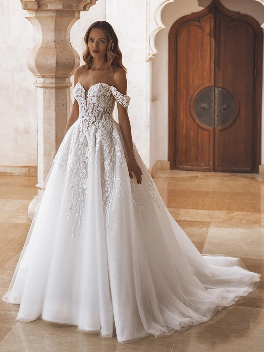 Robe de mariée au KREMLIN-BICÊTRE | MINA (JN WHITE HOUSE)