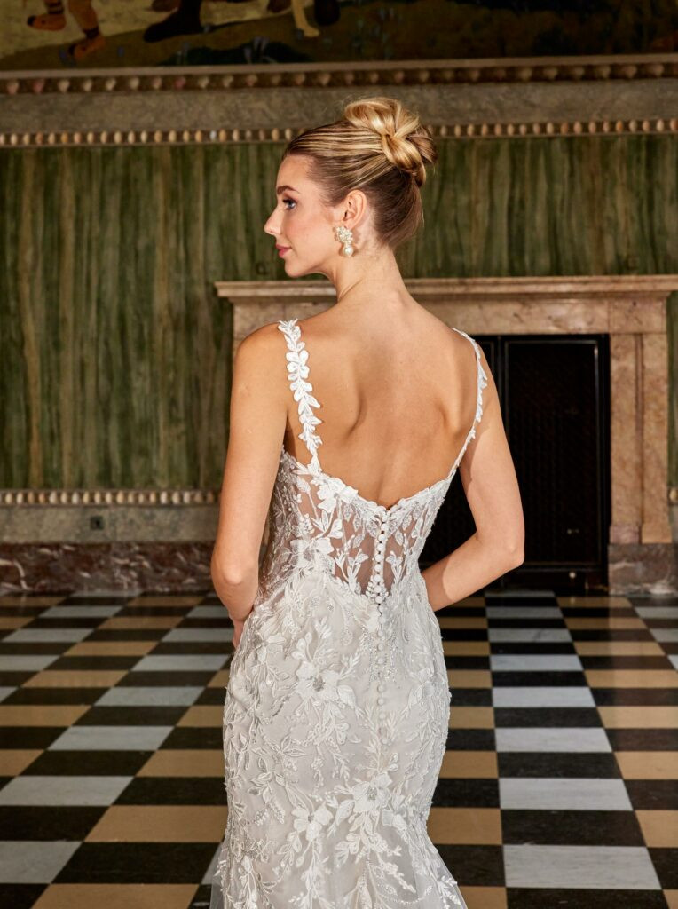 de-luxe-50824-0225-764x1024