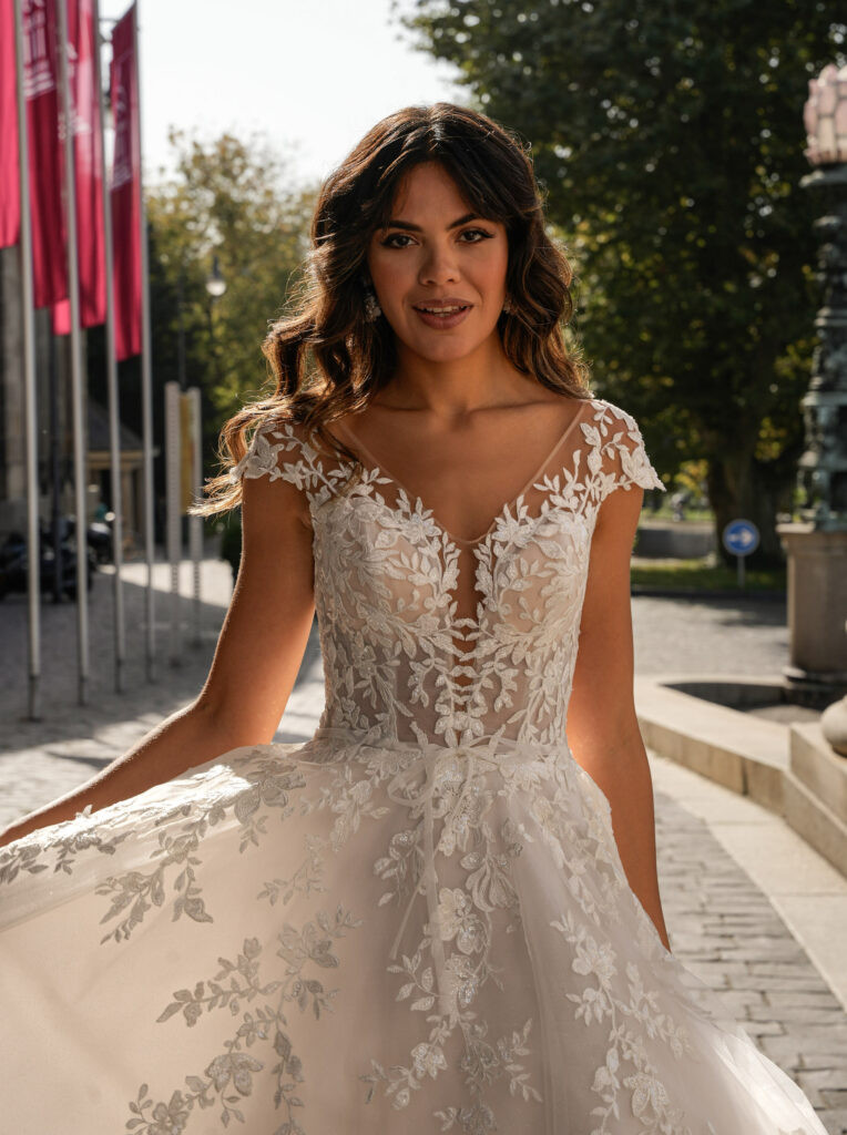deluxe-50811-front-detail