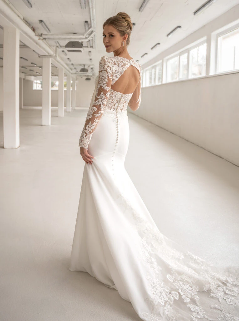 lisa-donetti-2526back