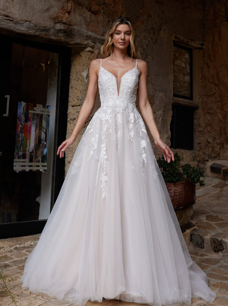 novabella-30910-0937-764x1024