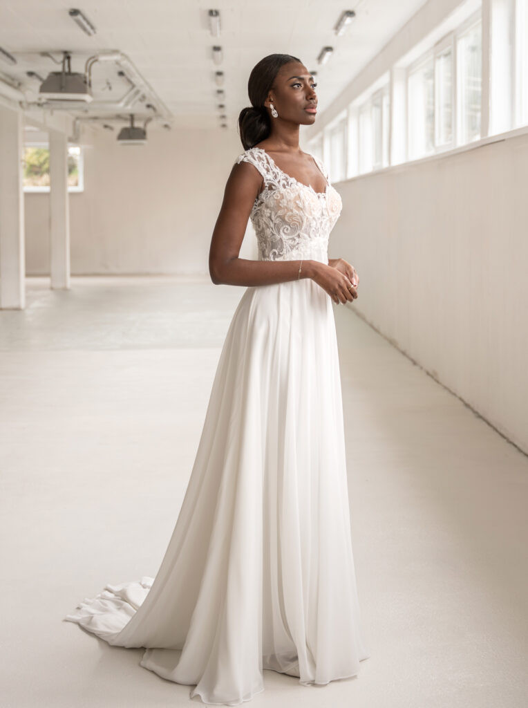 novaella-30924front